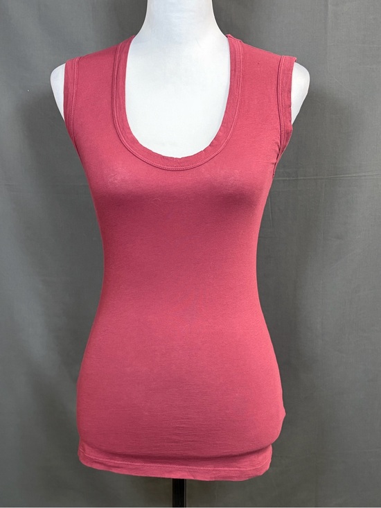 Velvet by Graham & Spencer Tops - Evereve | Velvet by Graham & Spencer Rose Estina Scoop Neck Sleeveless Tank | XS
